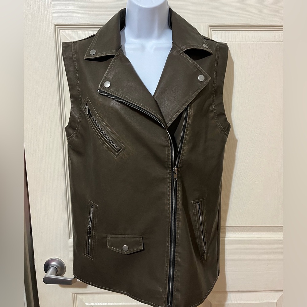 Wild Fable Brown Sleeveless Biker Style Vest
